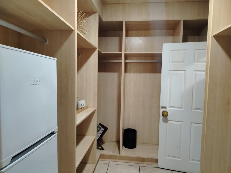 7 Bedroom Property for Sale in Deneysville Free State